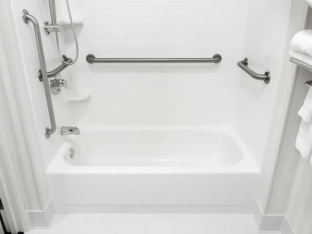 Bathtub Liners: Weighing the Benefits Against the Drawbacks