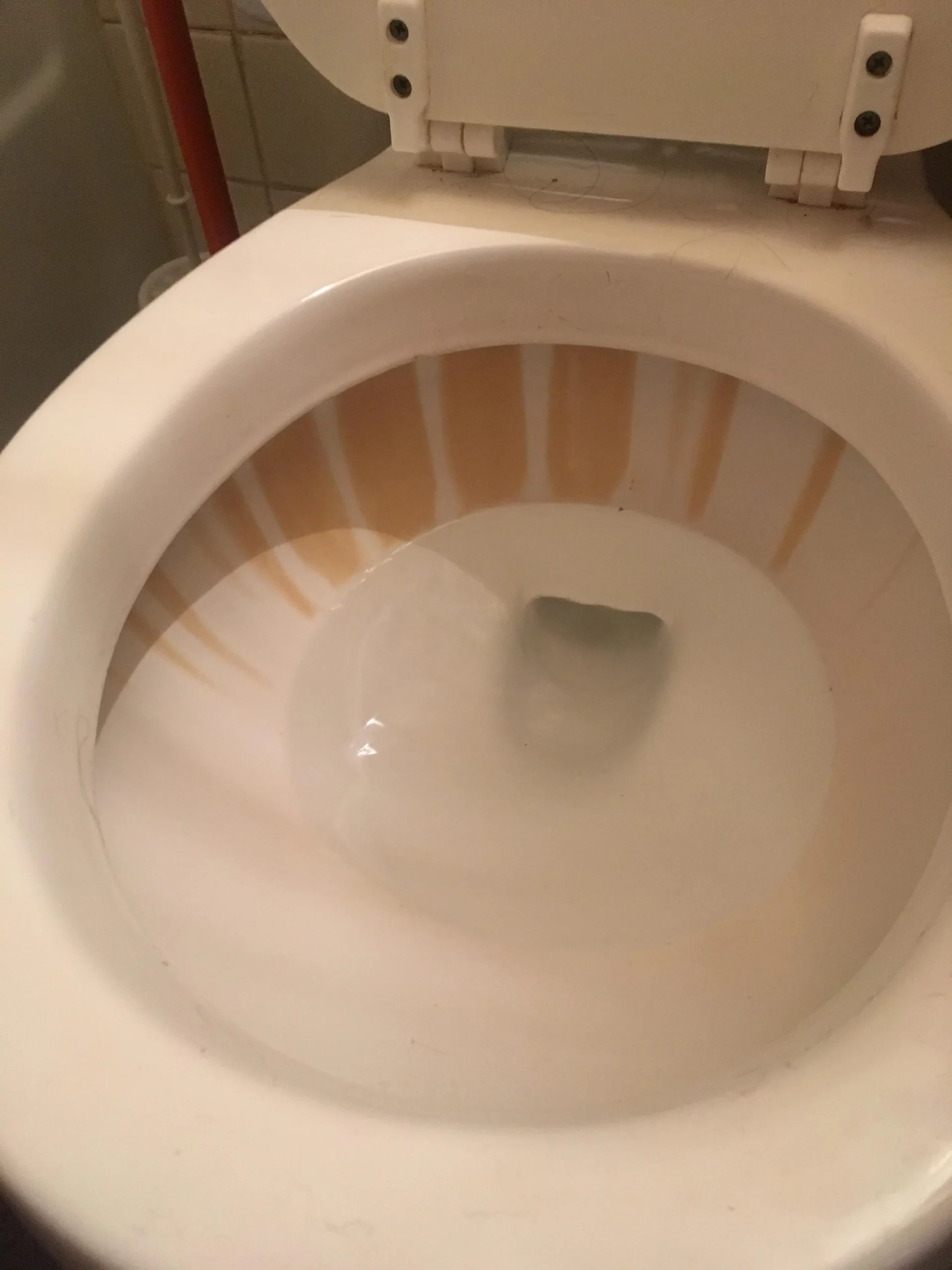 How to Get the Brown Stain Out of the Toilet